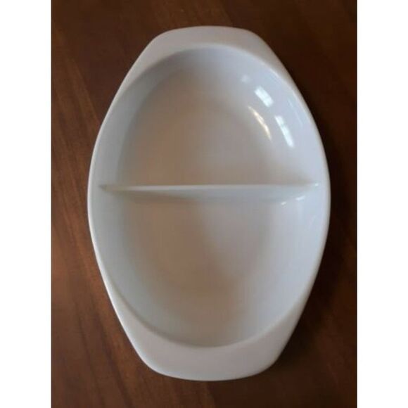 Vintage PYREX 13" Oval Divided Vegetable Bowl White #1063, - Picture 8 of 8